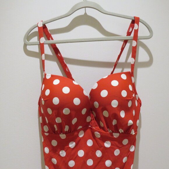 TORRID Red Polka Dot Cleavage Enhancer Tankini Swim Top Retro Pinup - Size 2X - Picture 3 of 13